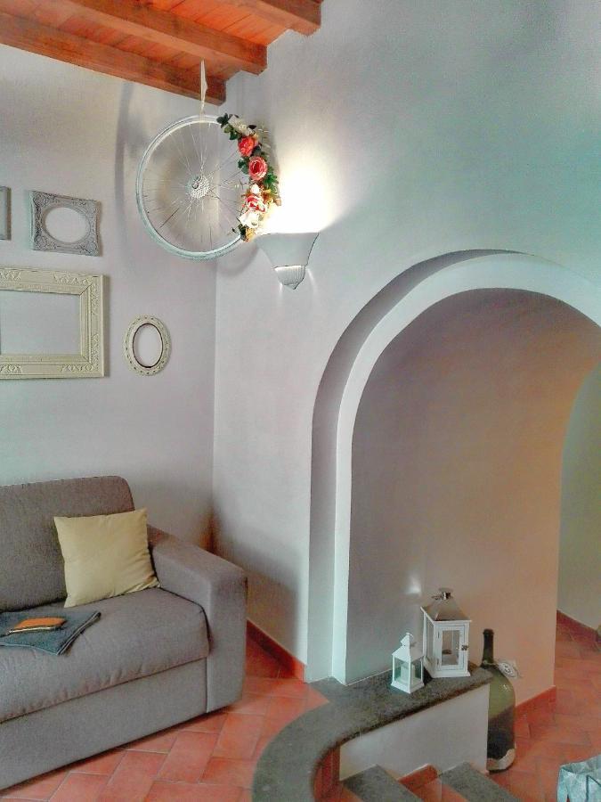 Ferienwohnung Il Rosciolo Sulla Francigena Formello Exterior foto